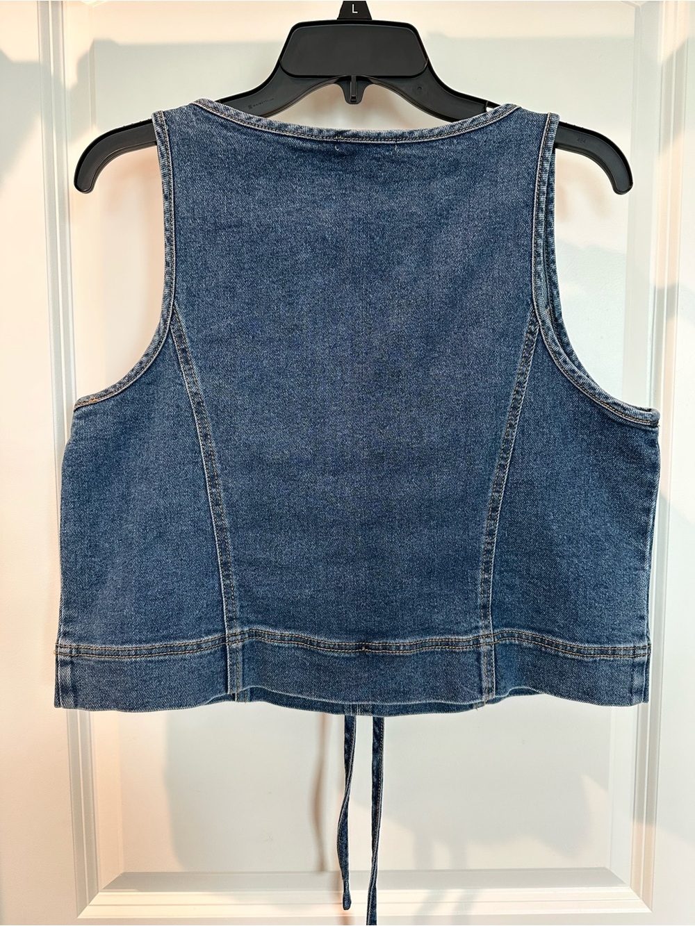 Gianni Bini Dark Blue Denim Lace-Up Crop Top - Picture 2 of 6